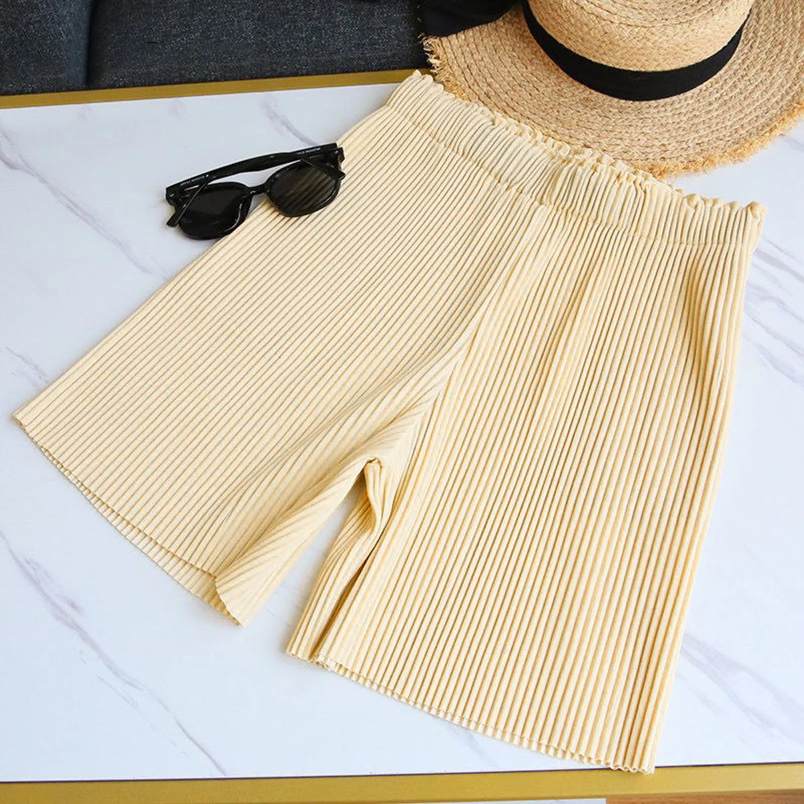 Шорты женские однотонные плиссированные с завышенной талией, повседневные свободные хипстеры, дышащая универсальная уличная одежда для бега, пляжные Широкие штаны для подростков 
Шорты женские однотонные плиссированные с завышенной талией, повседневные свободные хипстеры, дышащая универсальная уличная одежда для бега, пляжные Широкие штаны для подростков