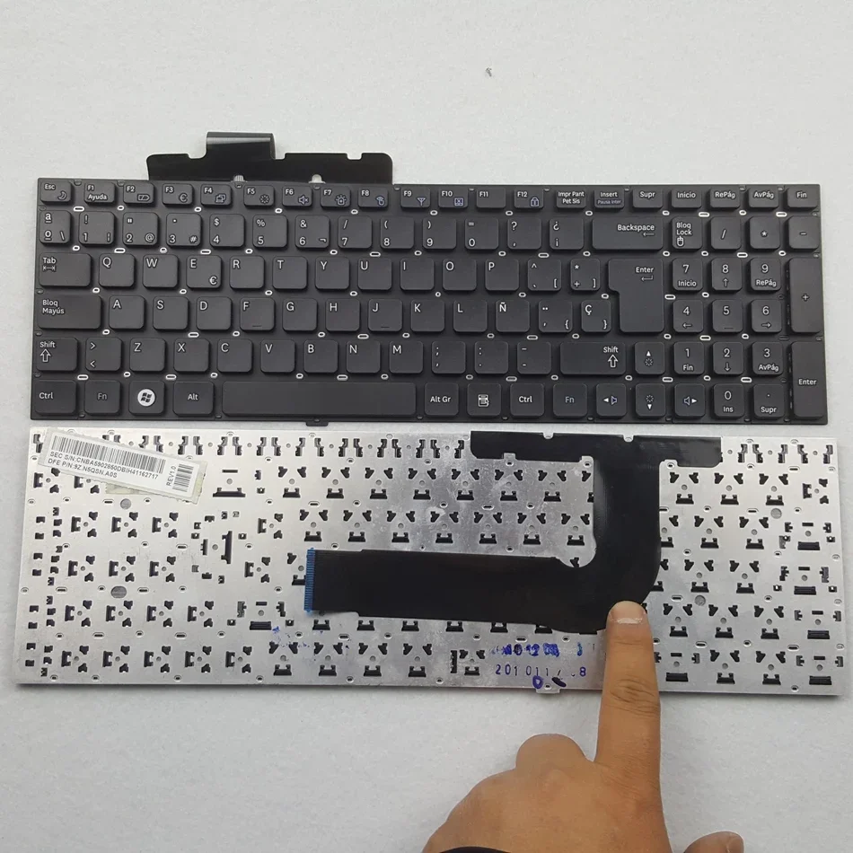 Немецкая клавиатура с испанской раскладкой для ноутбука Samsung NP-Q530 QX511 QX512 Q530 SF510 GR SP
Немецкая клавиатура с испанской раскладкой для ноутбука Samsung NP-Q530 QX511 QX512 Q530 SF510 GR SP