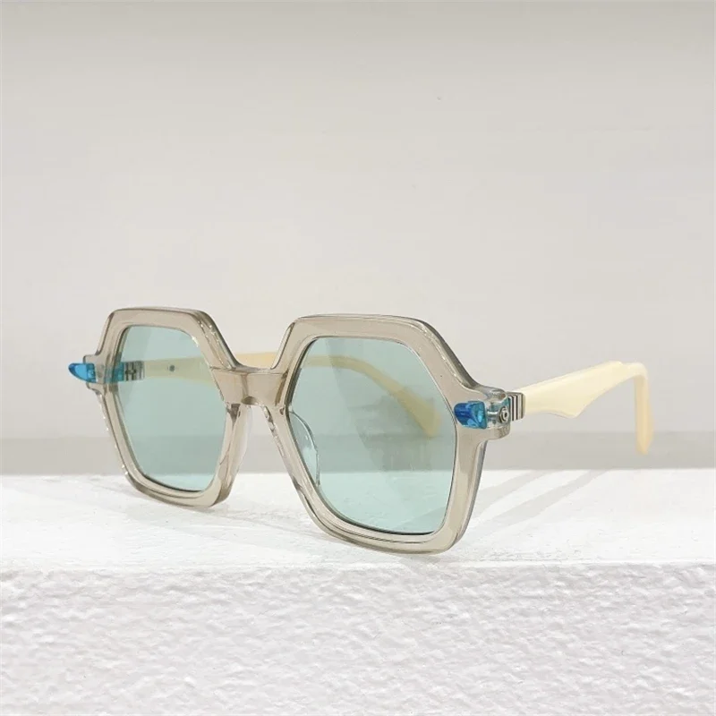 Germany Female Sunglasses Women Brand Designer KUB Hexagon Fashion Popular Women Men Sunglasses 2023 MASKE Q8 Cute Sun Glasses
Germany Female Sunglasses Women Brand Designer KUB Hexagon Fashion Popular Women Men Sunglasses 2023 MASKE Q8 Cute Sun Glasses