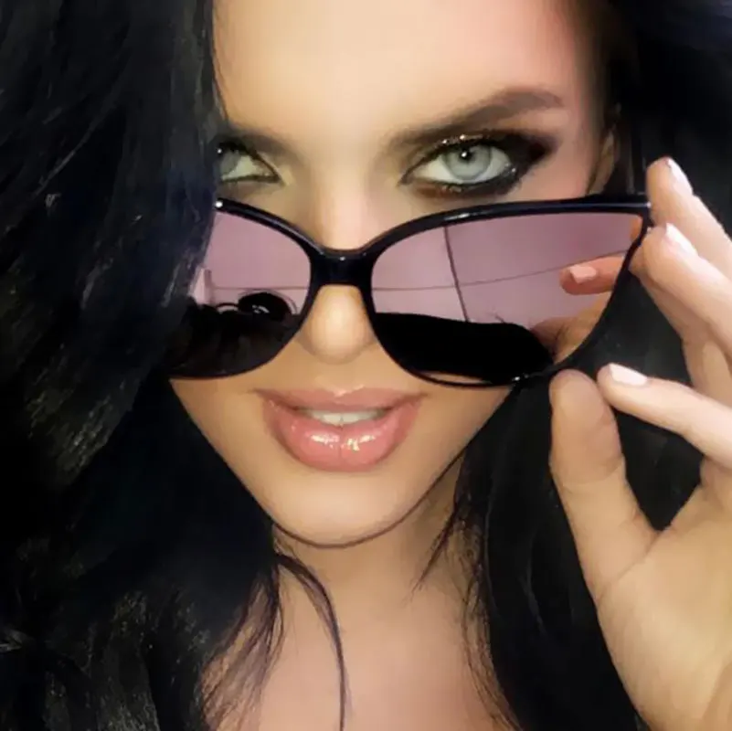 

2023 Fashion Color Luxury Flat Top Cat Eye Elegant Sunglasses Woman Oculos De Sol Men Twin Beam Oversized Sun Glasses UV400