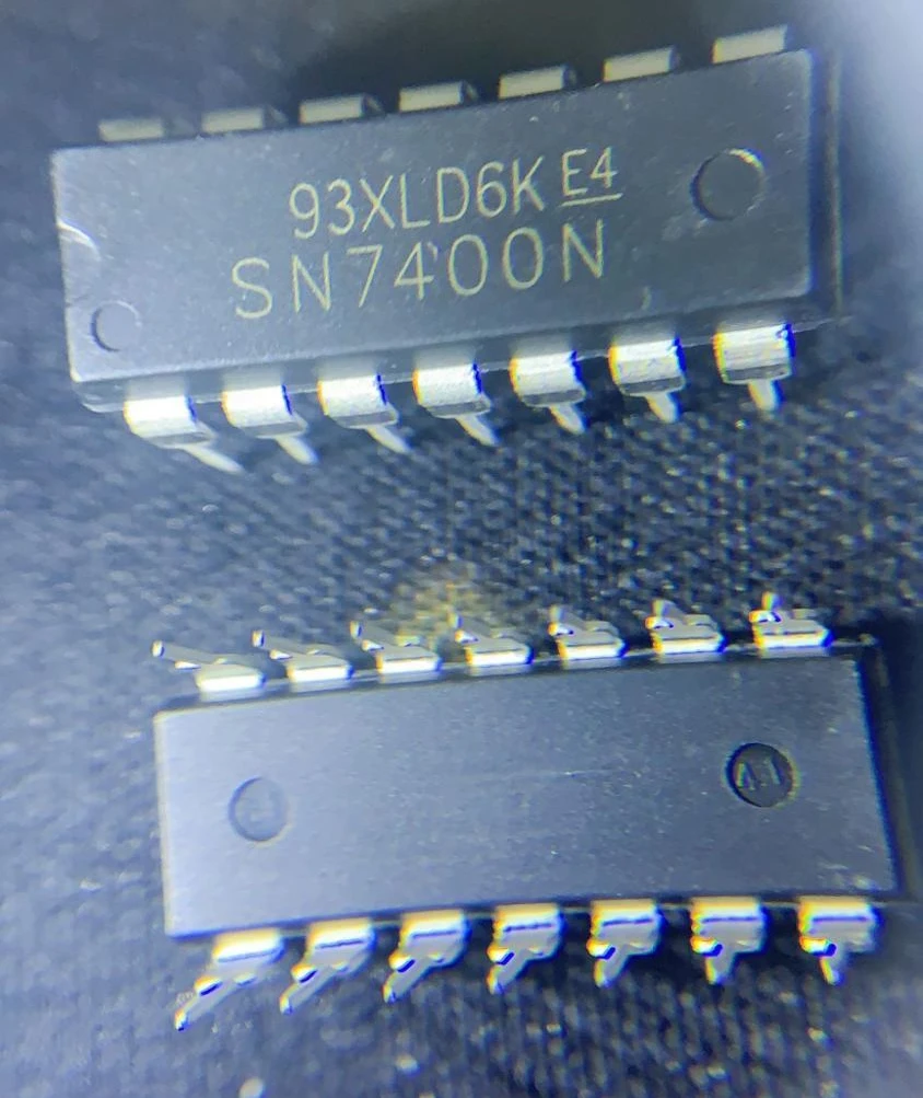 20pcs/lot 7400 7400N SN7400 SN7400N DIP-14 100% NEW Original free shipping in stock.
20pcs/lot 7400 7400N SN7400 SN7400N DIP-14 100% NEW Original free shipping in stock.