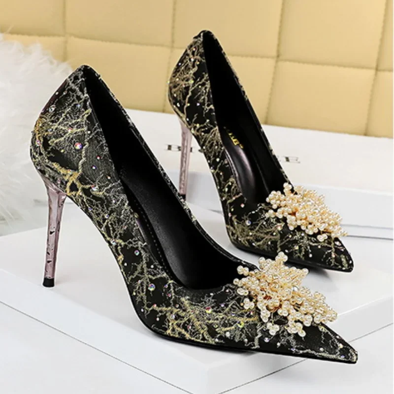 

Plus Size 34-43 Sexy Pumps For Women Party Club Shoes 9.5cm High Heels Flower Blingbling Pointed-toe Female Office Career Shoes