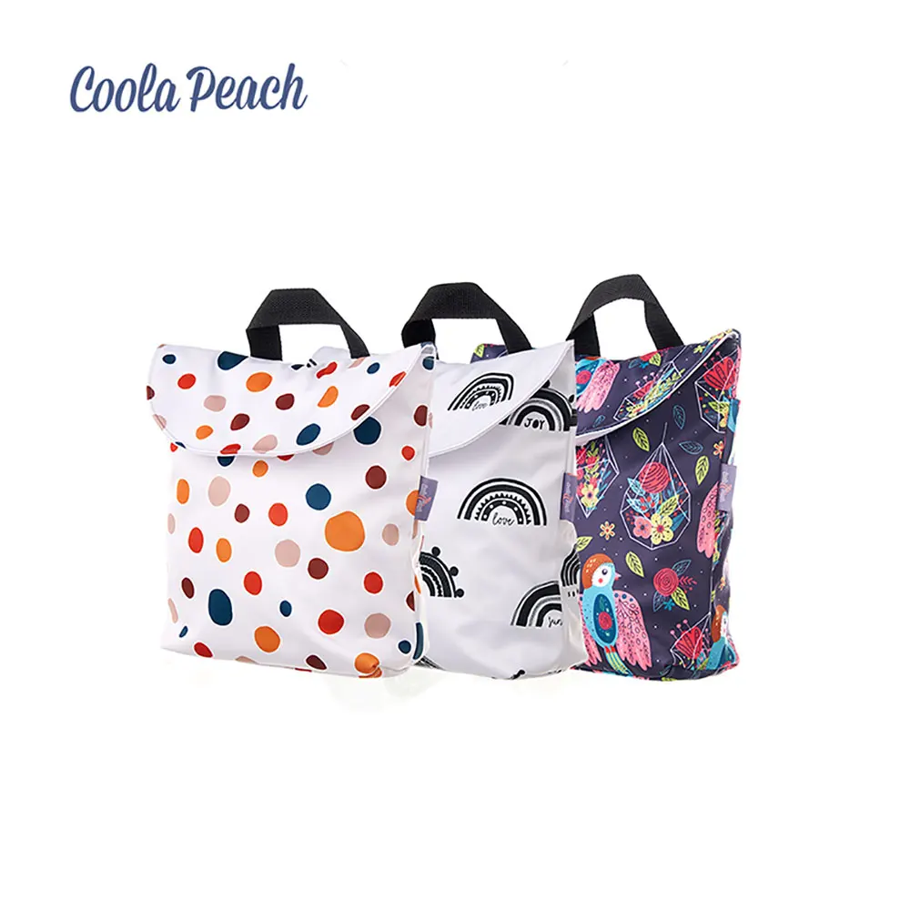 Coola Peach 1PC Reusable Waterproof Fashion Prints Wet Dry Diaper Bag Lightweight And Easy To Carry Baby Diaper Storage Bag
Coola Peach 1PC Reusable Waterproof Fashion Prints Wet Dry Diaper Bag Lightweight And Easy To Carry Baby Diaper Storage Bag
