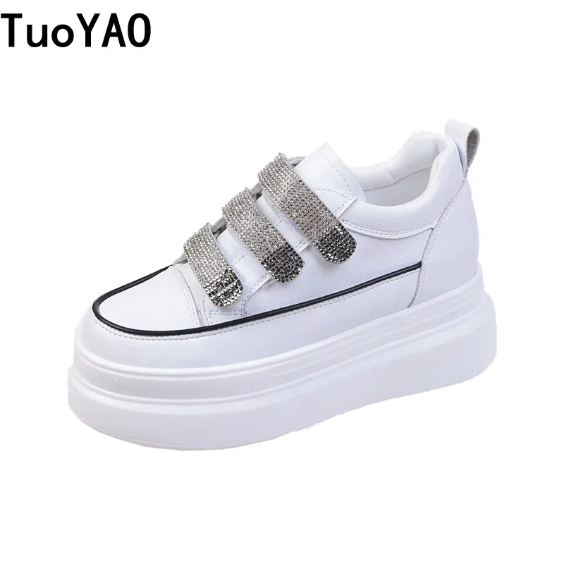 Women Leather Platform Sneakers Spring Trainers White Shoes 8.5CM High Heels Wedge Outdoor Sport Shoes Breathable Casual Shoes
Women Leather Platform Sneakers Spring Trainers White Shoes 8.5CM High Heels Wedge Outdoor Sport Shoes Breathable Casual Shoes