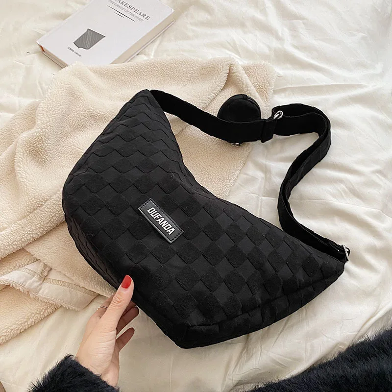 2023 Tassel Small Messenger Bag For Women Trend Lingge Embroidery Camera Female Shoulder Bag Fashion Chain Ladies Crossbody Bags
2023 Tassel Small Messenger Bag For Women Trend Lingge Embroidery Camera Female Shoulder Bag Fashion Chain Ladies Crossbody Bags