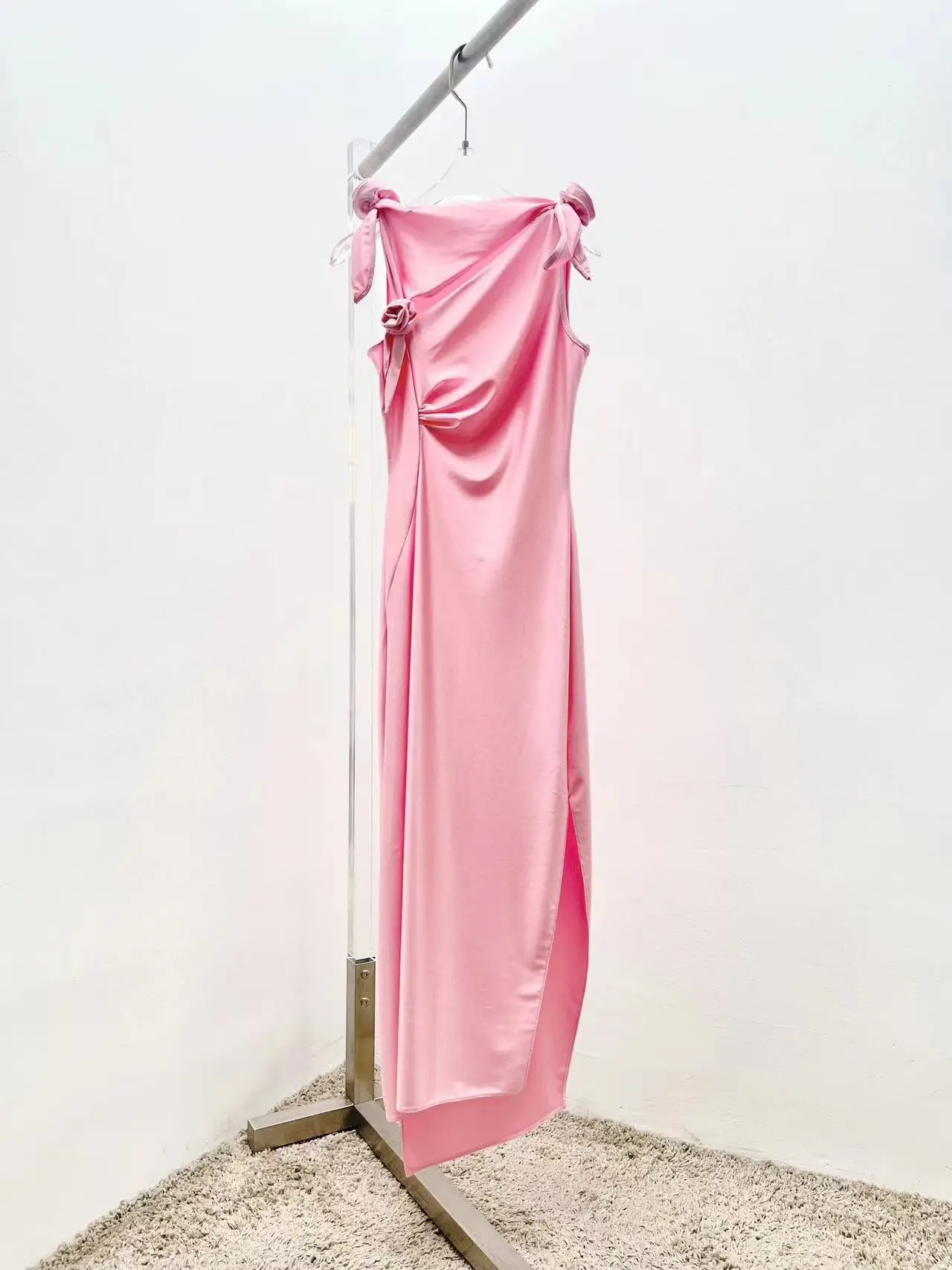 High Quality 2023 Summer Women Fashion Runway Top Appliques Long White / Pink Dress Ladies Slim Asymmetric Split Dresses
High Quality 2023 Summer Women Fashion Runway Top Appliques Long White / Pink Dress Ladies Slim Asymmetric Split Dresses