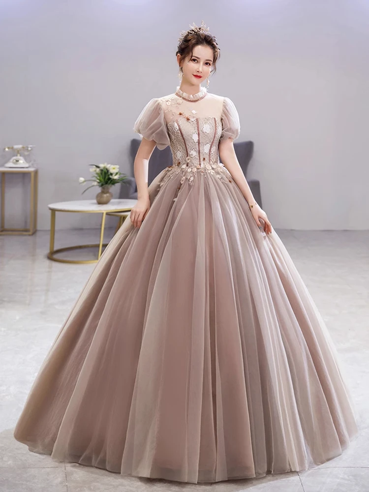 LEOSOXS Fashion Mexican Sheer Neck Quinceanera Dress Handmade Flowers Simple Puffy Prom Dresses 2024 New Elegant Robe De Mariee
LEOSOXS Fashion Mexican Sheer Neck Quinceanera Dress Handmade Flowers Simple Puffy Prom Dresses 2024 New Elegant Robe De Mariee