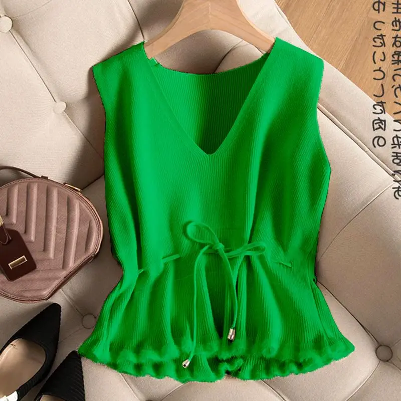 Pullover Cinched Waist Knitted Breclip Sweater Sleeveless Vest Top Lace-up Waist Tank Top
Pullover Cinched Waist Knitted Breclip Sweater Sleeveless Vest Top Lace-up Waist Tank Top