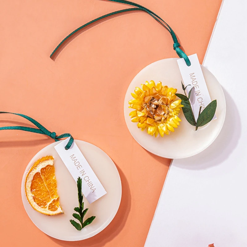 Hangable Wardrobe Aromatherapy Wax Home Natural Plant Extracts Perfume Toilet Fresheners Cabinet Fragrance Car Fragrance Tablet
Hangable Wardrobe Aromatherapy Wax Home Natural Plant Extracts Perfume Toilet Fresheners Cabinet Fragrance Car Fragrance Tablet