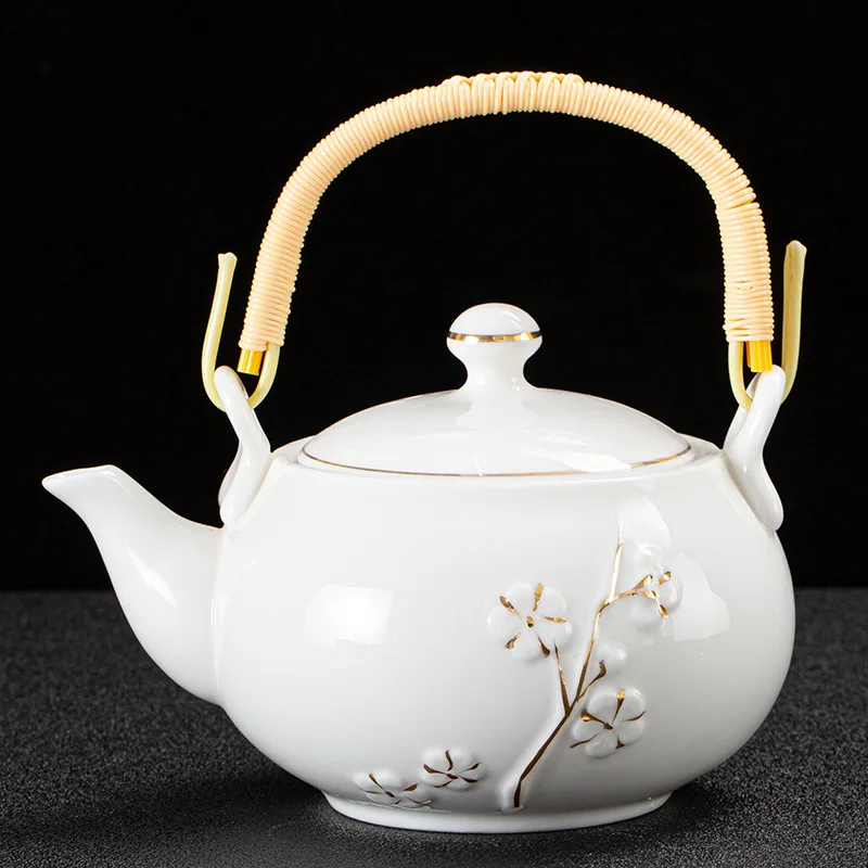

White porcelain painted teapot Ceramic lifting beam pot with filter screen Tea maker Chinese kungfu tea set Ceramic kettle 660ml