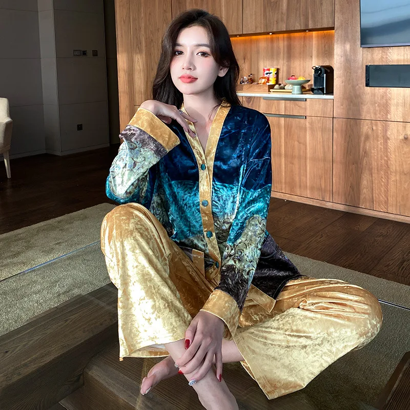 Women's Velvet Pajamas Luxury Lingerie Autumn Winter Velvet Pijamas Trouser Suit Cardigan Sleepwear Nightwear Homewear Set
Women's Velvet Pajamas Luxury Lingerie Autumn Winter Velvet Pijamas Trouser Suit Cardigan Sleepwear Nightwear Homewear Set