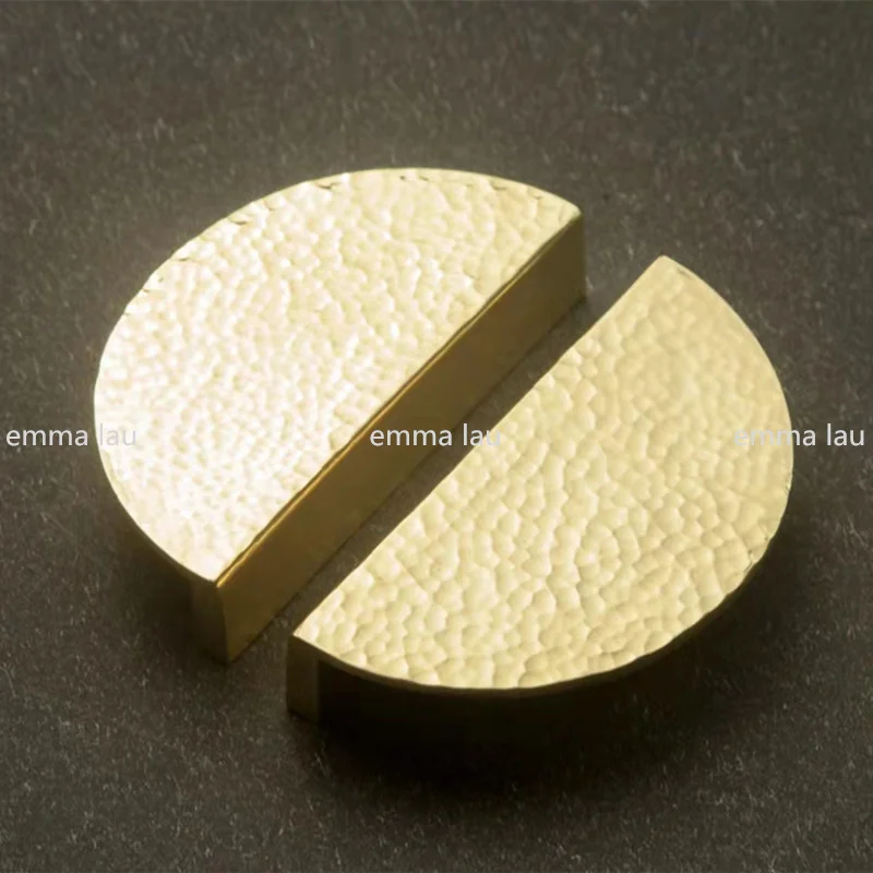 New Semicircle Hammer Cabinet Door Knob Brass Handle Wardrobe Handles Copper Drawer Lattice Handles
New Semicircle Hammer Cabinet Door Knob Brass Handle Wardrobe Handles Copper Drawer Lattice Handles