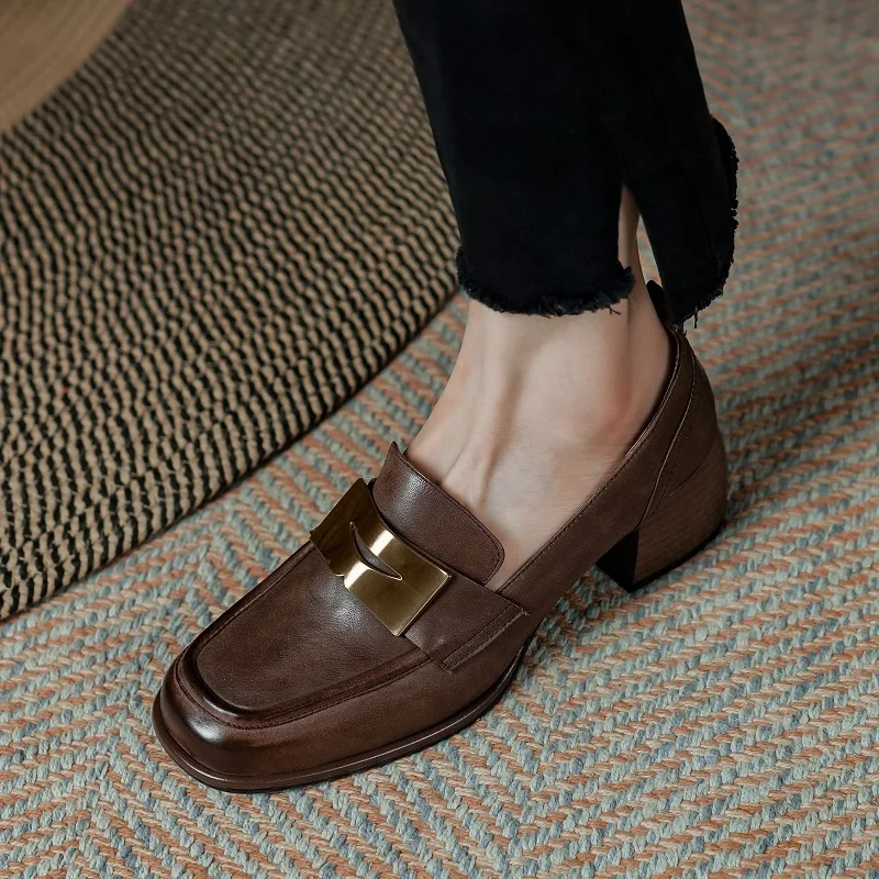 Slip On Spring Autumn Vintage Metal Pumps Shoes Woman Retro French Style Cowhide Women PumpsThick Sqaure Heel Round Toe Loafers
Slip On Spring Autumn Vintage Metal Pumps Shoes Woman Retro French Style Cowhide Women PumpsThick Sqaure Heel Round Toe Loafers