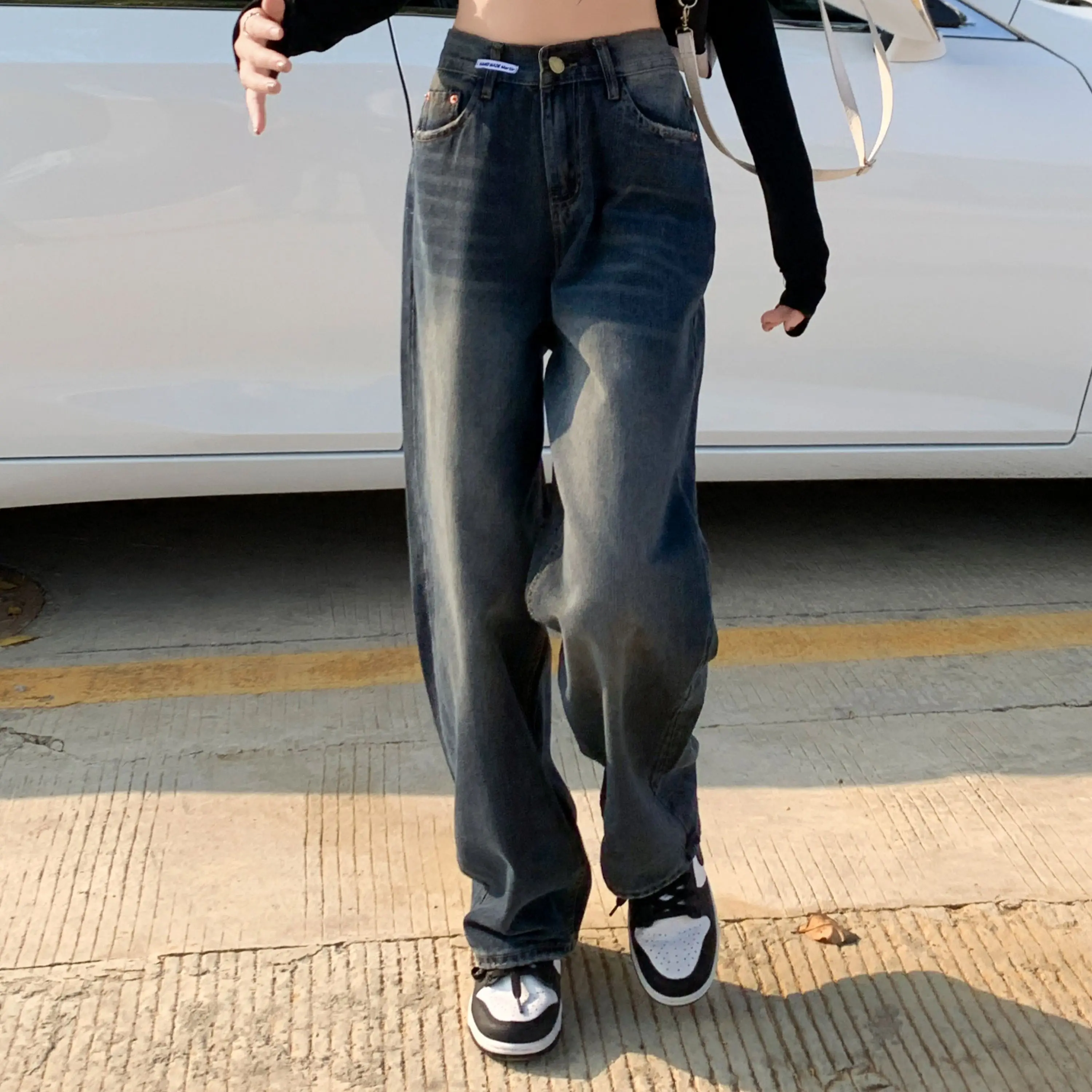 2022 Winter New Jeans Woman Straight Leg Lax Wide Pants Washing Blue Retro Show Length Fleece Free Shipping
2022 Winter New Jeans Woman Straight Leg Lax Wide Pants Washing Blue Retro Show Length Fleece Free Shipping