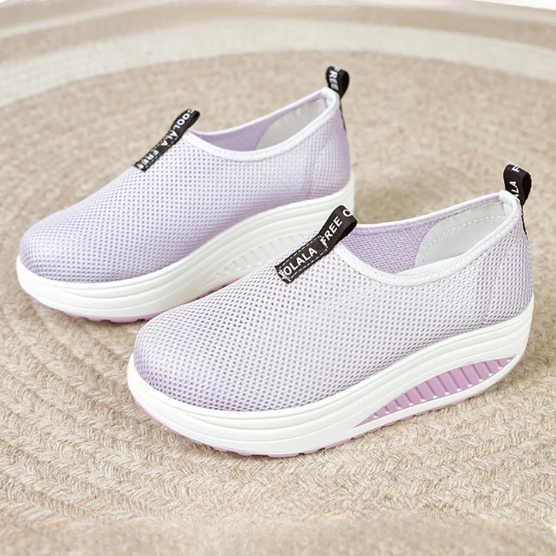 Fashion Breathable Mesh Women Running Shoes Comfortable Lightweight Casual Sneaker Summer Outdoor Non-slip Flat Running Shoes 46 S8ef79df2b3dc47d7a734aed3437975aci
