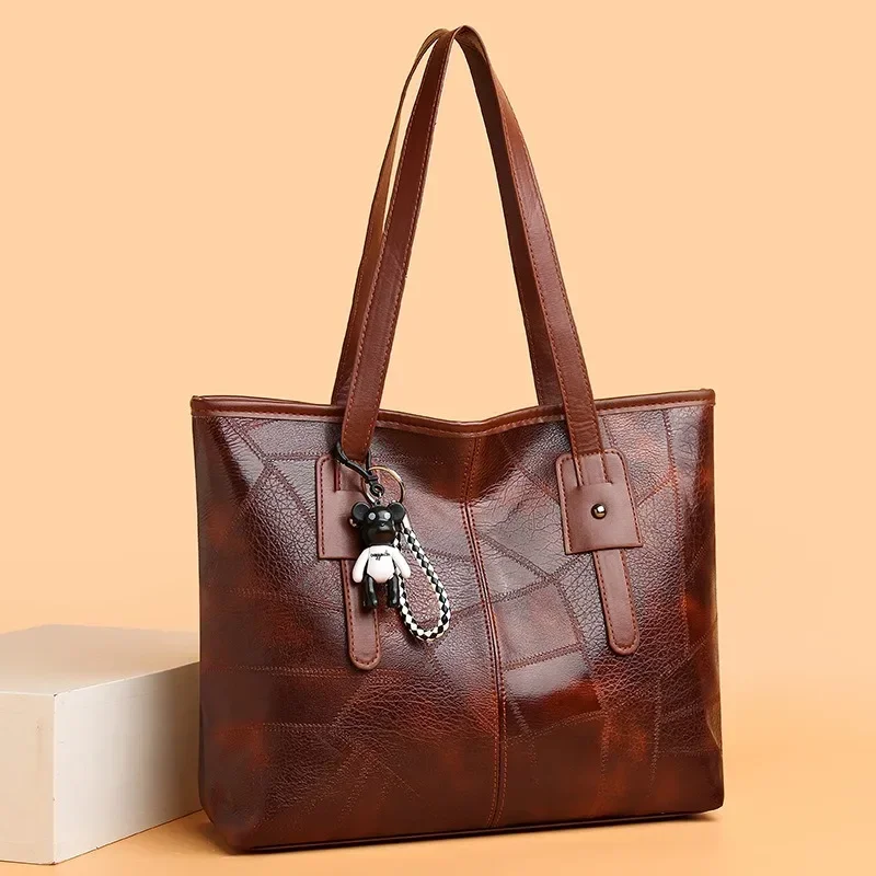 Korean Version Trendy Women's 2024 New Large Capacity Tote Bag with Horizontal Square Zipper Single Shoulder Handbag 
Korean Version Trendy Women's 2024 New Large Capacity Tote Bag with Horizontal Square Zipper Single Shoulder Handbag