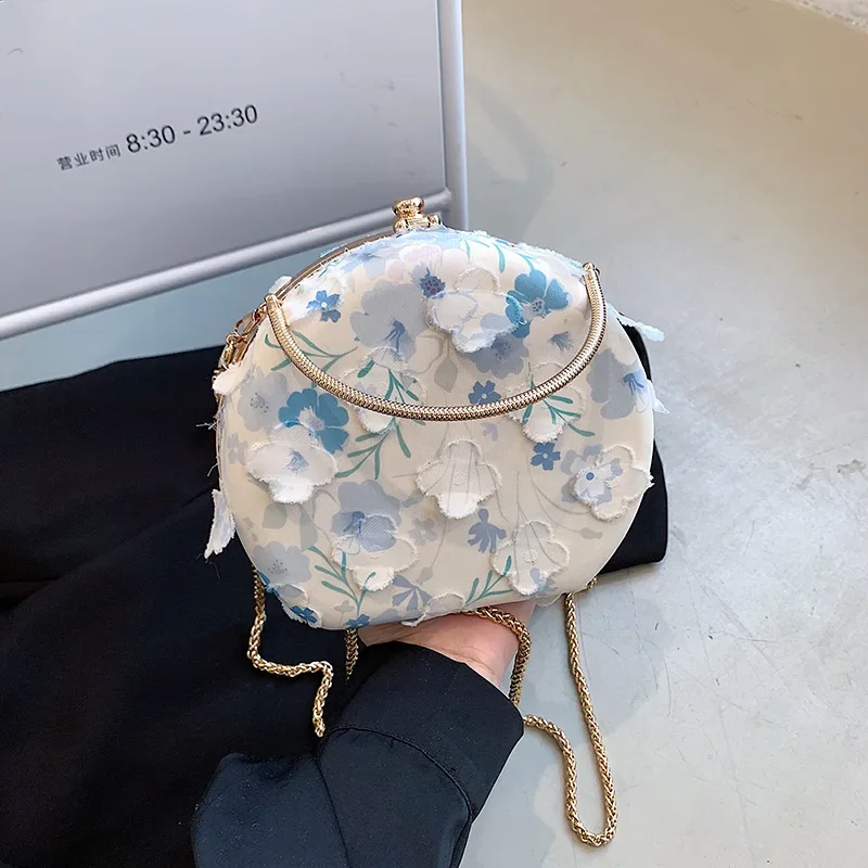 Fashion Floral Evening Bags for Women New Chain Shoulder Bag Cute Purses and Handbag Luxury Designer Crossbody Bag Women Satchel
Fashion Floral Evening Bags for Women New Chain Shoulder Bag Cute Purses and Handbag Luxury Designer Crossbody Bag Women Satchel
