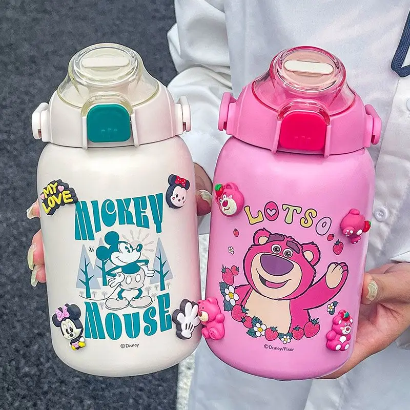 New Disney cartoon Mickey Mouse Strawberry Bear water cup large capacity children's straw thermos cup student potbelly kettle
New Disney cartoon Mickey Mouse Strawberry Bear water cup large capacity children's straw thermos cup student potbelly kettle