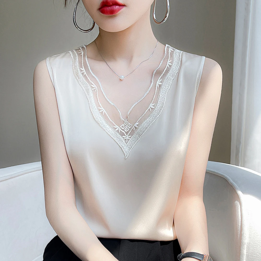 Satin Silk Women Blouse Vest Solid Color Lace Patchwork V-Neck Sleeveless Female Tops Elegant Temperament Ladies T-Shirts
Satin Silk Women Blouse Vest Solid Color Lace Patchwork V-Neck Sleeveless Female Tops Elegant Temperament Ladies T-Shirts