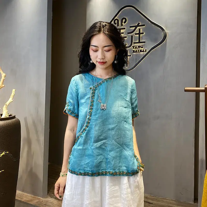 Chinese Cotton Linen Embroidered Top Summer Ethnic Style Vintage Literary Round Neck Short Sleeved Women Tangsuits Blouse
Chinese Cotton Linen Embroidered Top Summer Ethnic Style Vintage Literary Round Neck Short Sleeved Women Tangsuits Blouse