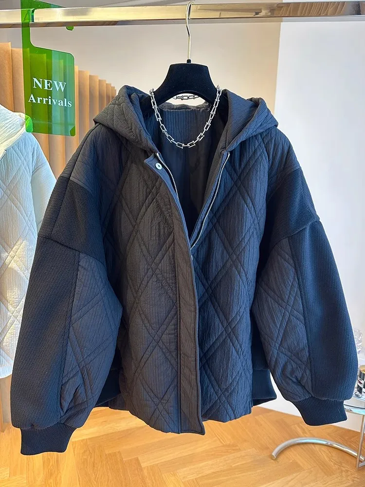 Fashion Short Padded Jackets Women's Clothing Winter Coats Loose Diamond-shaped Hooded Cotton-padded Clothes
Fashion Short Padded Jackets Women's Clothing Winter Coats Loose Diamond-shaped Hooded Cotton-padded Clothes