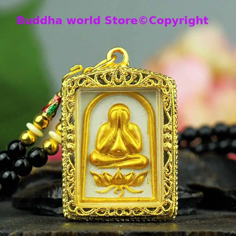 Southeast Asia Thailand Temple talisman bring wealth money GOOD LUCK BLESS safe health YAN MIAN FO God Buddha Pendant Amulet
Southeast Asia Thailand Temple talisman bring wealth money GOOD LUCK BLESS safe health YAN MIAN FO God Buddha Pendant Amulet