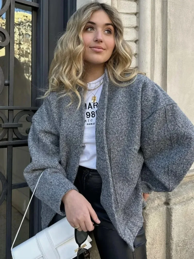 Casual Stand Collar Covered Button Loose Gray Jackets for Women 2023 Autumn Winter Warm White Coats Female Y2K Street Outerwear
Casual Stand Collar Covered Button Loose Gray Jackets for Women 2023 Autumn Winter Warm White Coats Female Y2K Street Outerwear