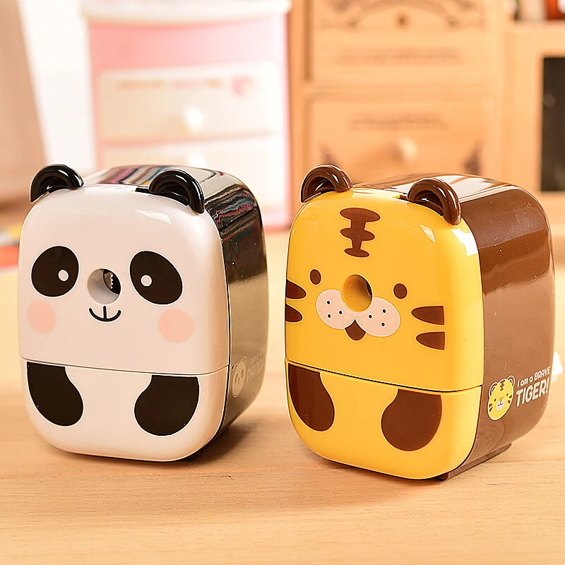Милая панда точилка для карандашей Kawaii корейские Канцтовары ручная ручка резак инструмент подарок для детей школьные офисные принадлежности
Милая панда точилка для карандашей Kawaii корейские Канцтовары ручная ручка резак инструмент подарок для детей школьные офисные принадлежности