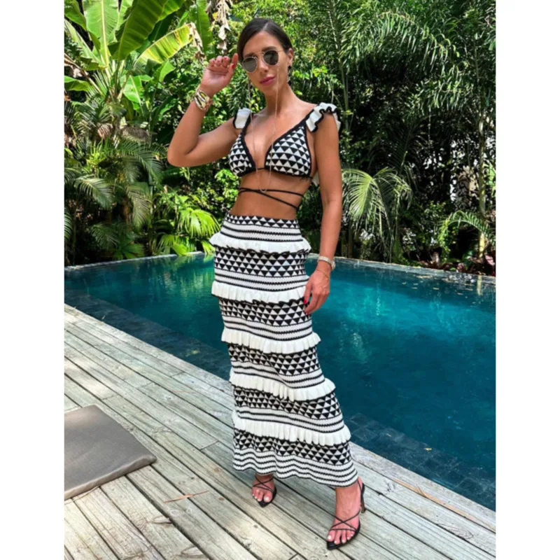 Женский комплект из топа и юбки, повседневный облегающий топ с открытой спиной и V-образным вырезом без рукавов, Пляжная праздничная одежда, 2024
Женский комплект из топа и юбки, повседневный облегающий топ с открытой спиной и V-образным вырезом без рукавов, Пляжная праздничная одежда, 2024
