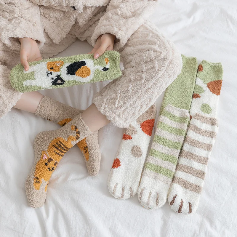 Coral Fleece Socks Women Autumn Winter Thickened Warm Postpartum Middle Tube Socks Kawaii Cat Claws Home Floor Sleeping Socks
Coral Fleece Socks Women Autumn Winter Thickened Warm Postpartum Middle Tube Socks Kawaii Cat Claws Home Floor Sleeping Socks