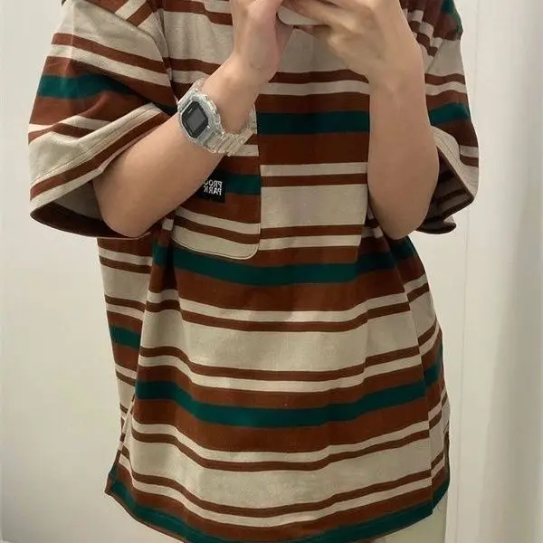 Summer Korean striped printed graphic T shirt with fashion personalized American couple y2k half sleeved loose oversized T shirt
Summer Korean striped printed graphic T shirt with fashion personalized American couple y2k half sleeved loose oversized T shirt
