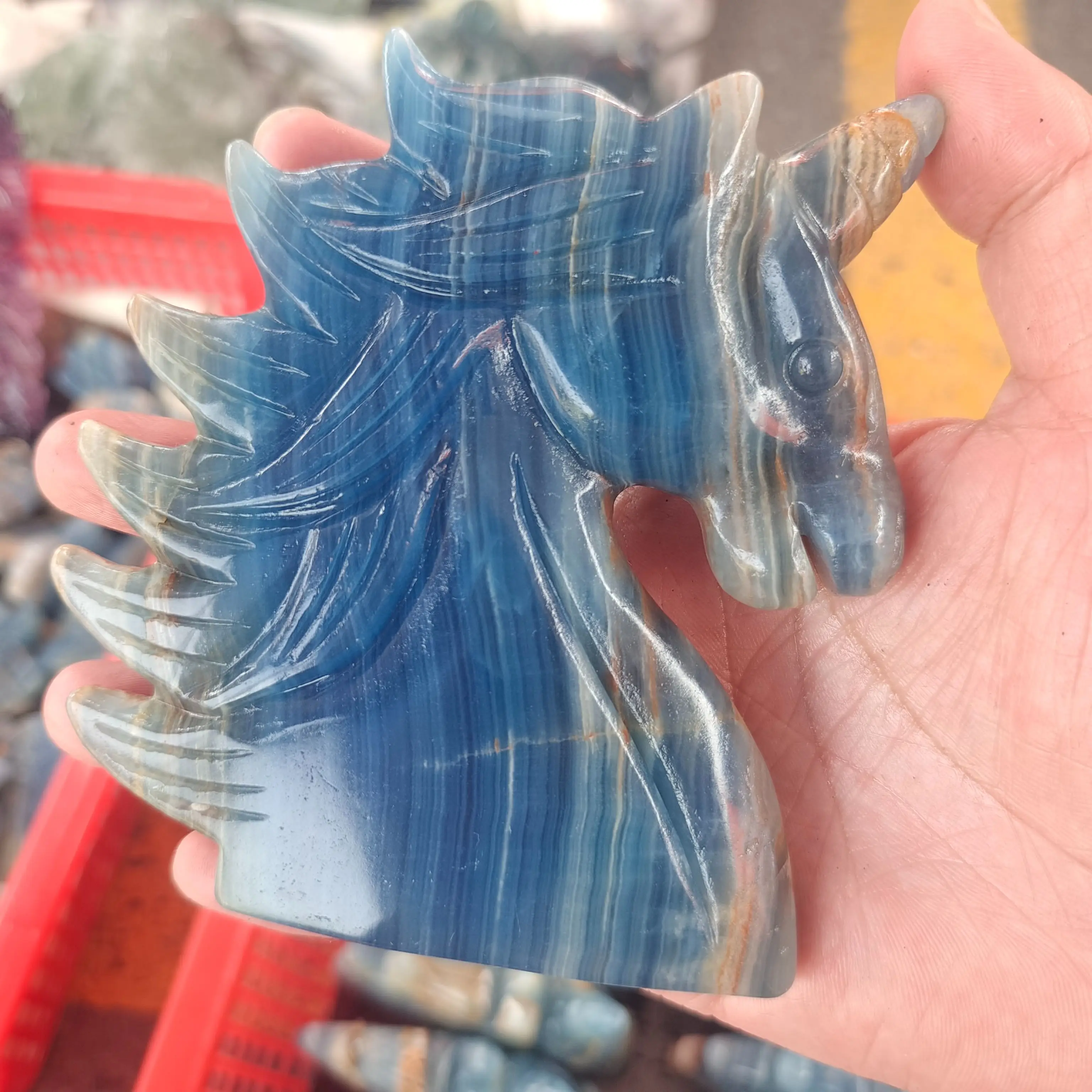 10-11cm Natural Blue Lux Unicorn Figurine Carving Quartz Horse Skull Healing Crystal Home Decor ornaments Decoration Crafts 1pc
10-11cm Natural Blue Lux Unicorn Figurine Carving Quartz Horse Skull Healing Crystal Home Decor ornaments Decoration Crafts 1pc