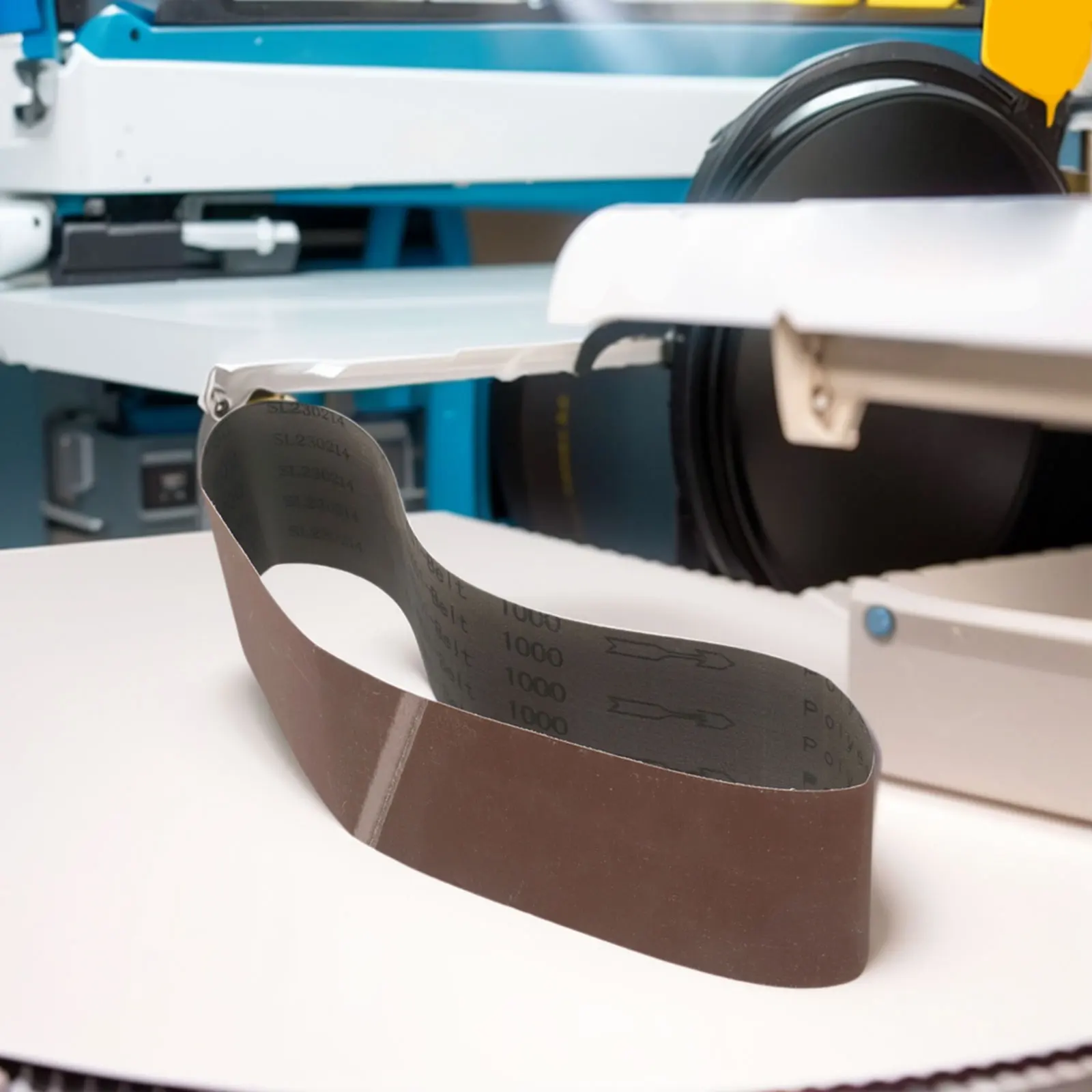 1-pc Sanding Belts 100 X 915-mm DURABLE 4'' X 36'' Cloth Belt Sanders 40-1000 Grit Metallurgy, Machinery, Shipbuilding , Leather
1-pc Sanding Belts 100 X 915-mm DURABLE 4'' X 36'' Cloth Belt Sanders 40-1000 Grit Metallurgy, Machinery, Shipbuilding , Leather