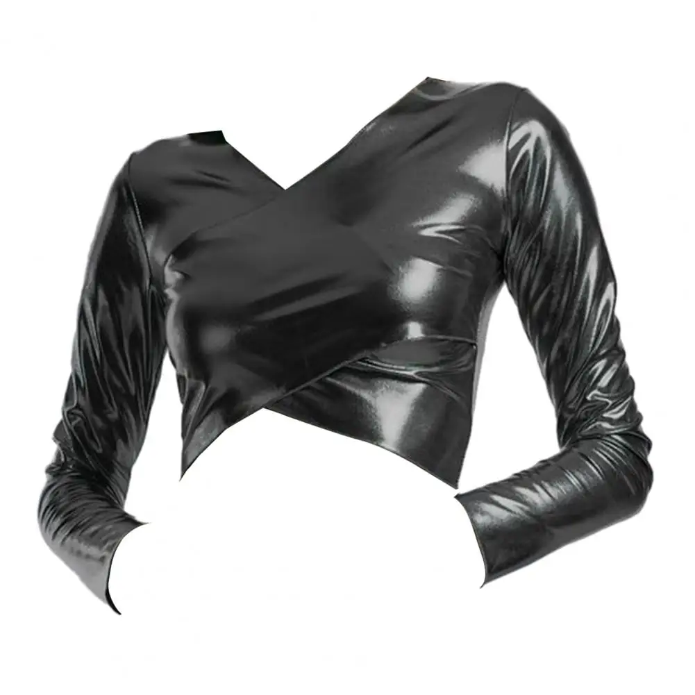 Soft Stretchy Top V Neck Faux Leather Pullover Blouse for Women Short Waist-exposed Long Sleeve Club Top with Slim Fit for Dance
Soft Stretchy Top V Neck Faux Leather Pullover Blouse for Women Short Waist-exposed Long Sleeve Club Top with Slim Fit for Dance