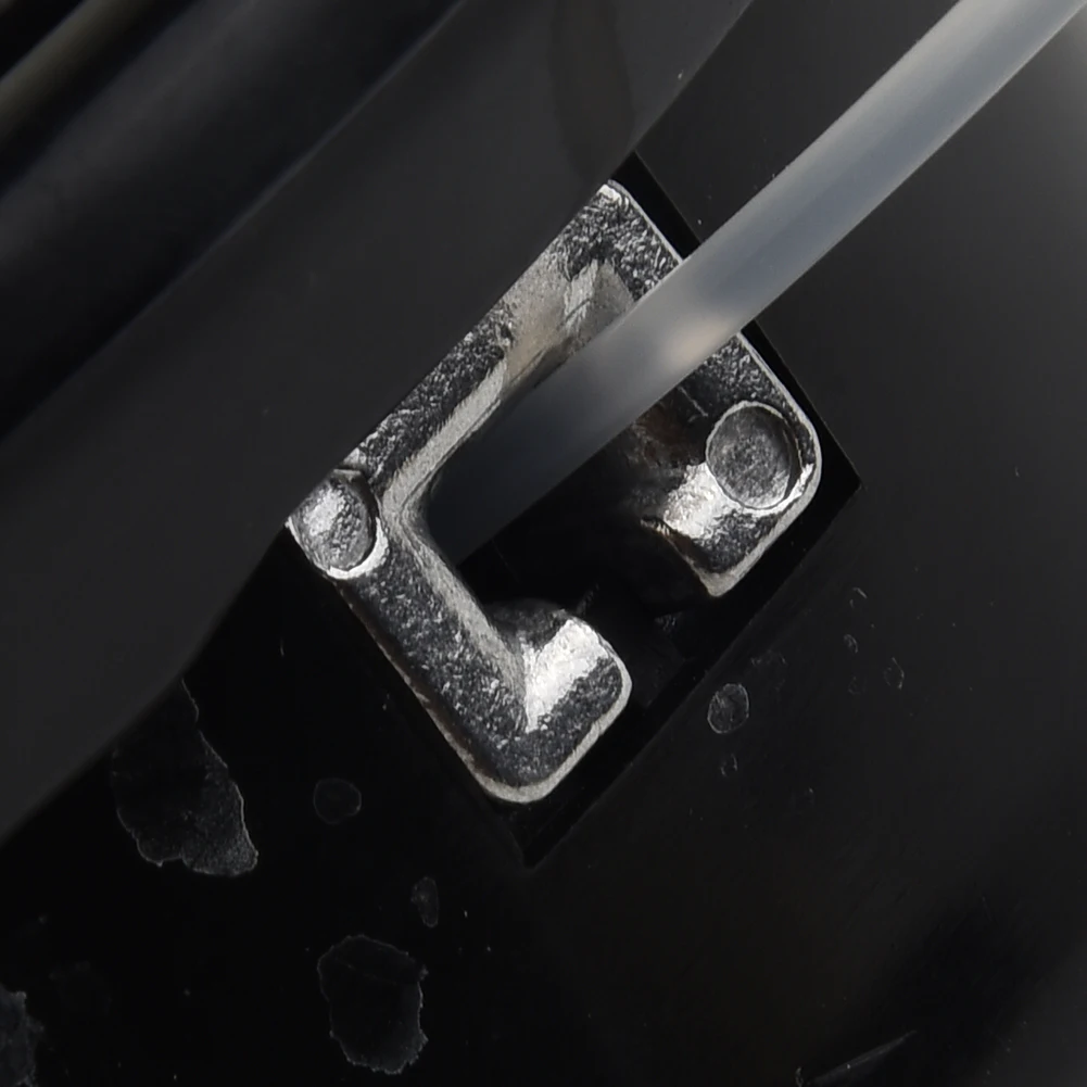Replace Your Worn Out Brushcutter Spool Head with this Reliable Trimmer Head for Honda UMK425E UMK431E UMK435E UMR425E
Replace Your Worn Out Brushcutter Spool Head with this Reliable Trimmer Head for Honda UMK425E UMK431E UMK435E UMR425E