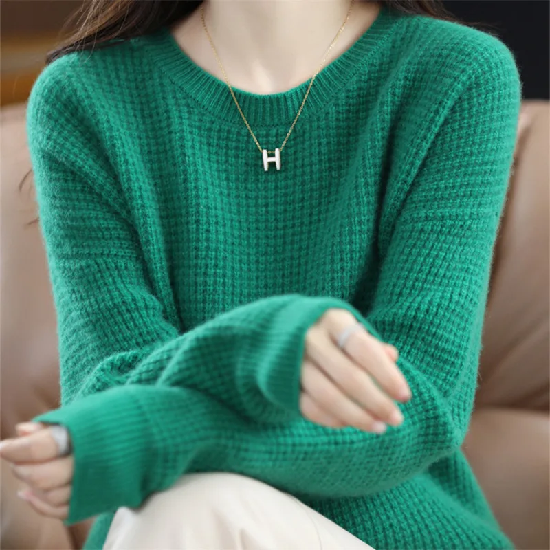 French Soft Glutinous Sweater Women's Autumn and Winter Pullover Long Sleeve Solid Color Knitted Shirt Women's Coat
French Soft Glutinous Sweater Women's Autumn and Winter Pullover Long Sleeve Solid Color Knitted Shirt Women's Coat