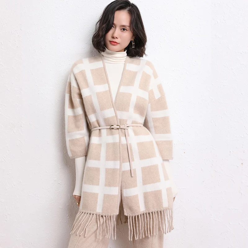 Design Sense Christmas Sweater Women's Extra Large Tassel Light Luxury Cashmere Cardigan Free Delivery Of Korean Fashion Coat
Design Sense Christmas Sweater Women's Extra Large Tassel Light Luxury Cashmere Cardigan Free Delivery Of Korean Fashion Coat