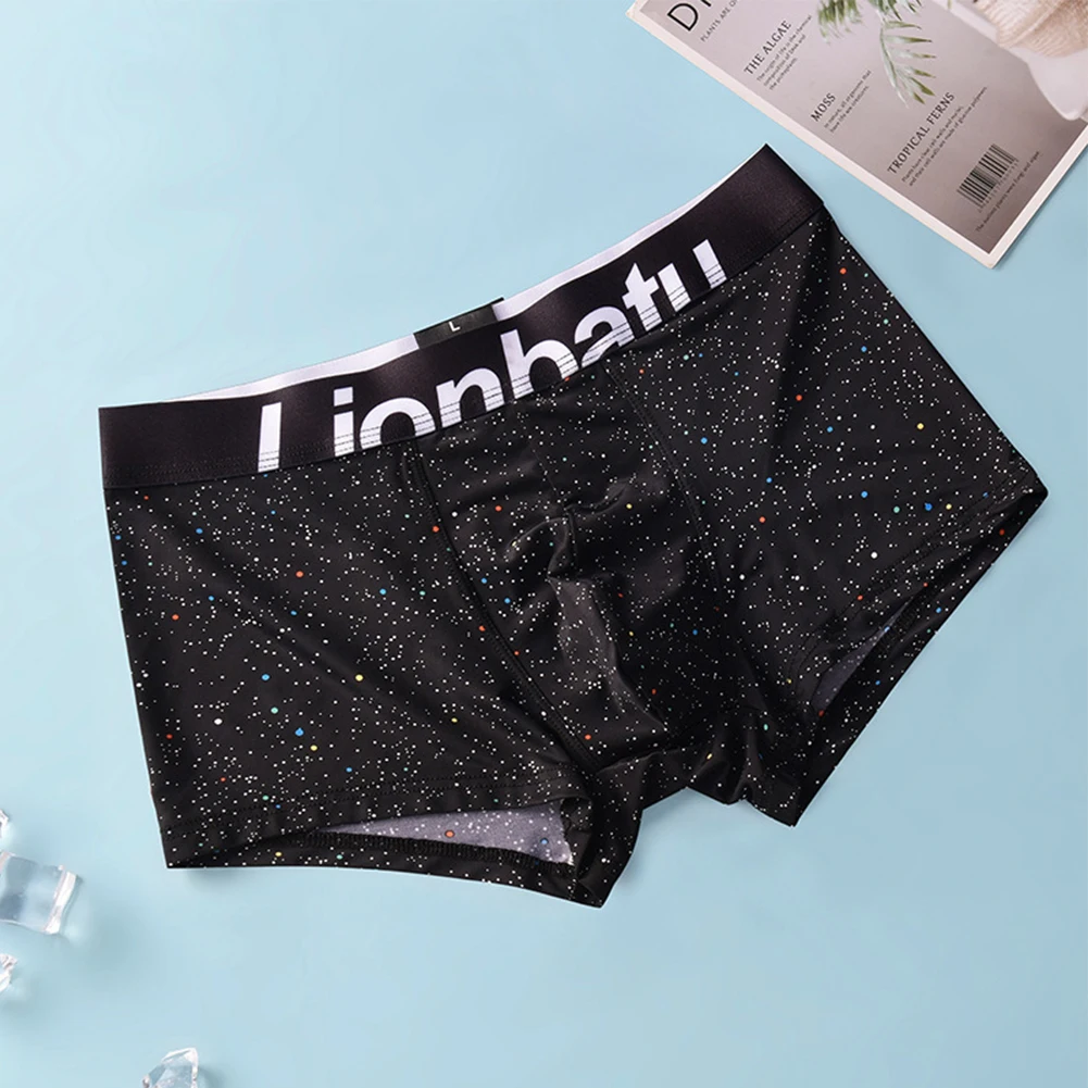 Summer Men’s Ice Silk Boxer Oil Shiny Seamless Briefs Smooth Printed Underwear Casual Swim Shorts Trunks Soft Underpants
Summer Men’s Ice Silk Boxer Oil Shiny Seamless Briefs Smooth Printed Underwear Casual Swim Shorts Trunks Soft Underpants