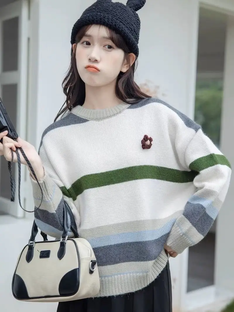 Autumn and Winter Women's Sweater Striped Embroidery Knitted Pullover Korean Fashion Street Men's 2023 New Sweater
Autumn and Winter Women's Sweater Striped Embroidery Knitted Pullover Korean Fashion Street Men's 2023 New Sweater