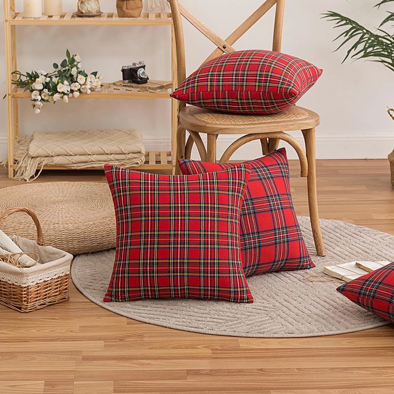 

Christmas Plaid Decorative Throw Pillow Covers Snowflake Tartan Scottish Cushion Cover For Sofa Couch Farm-House Holiday Decor