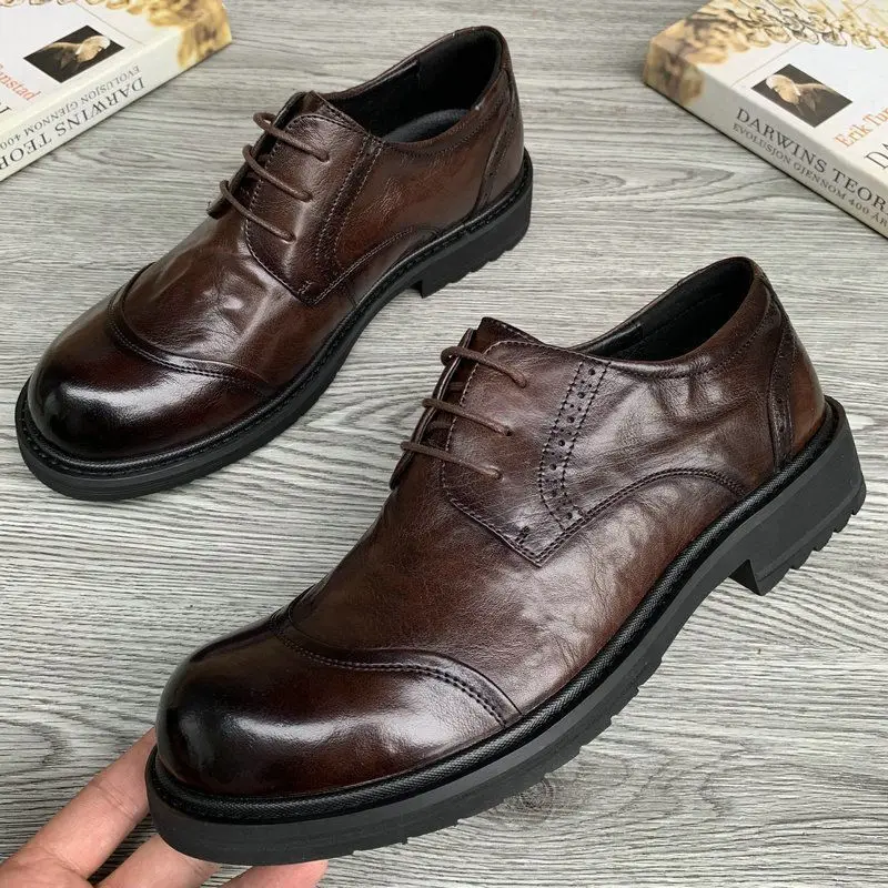 Мужские туфли из воловьей кожи, Повседневная Деловая обувь, с большим носком, в британском стиле, кожаные туфли с широким носком
Мужские туфли из воловьей кожи, Повседневная Деловая обувь, с большим носком, в британском стиле, кожаные туфли с широким носком
