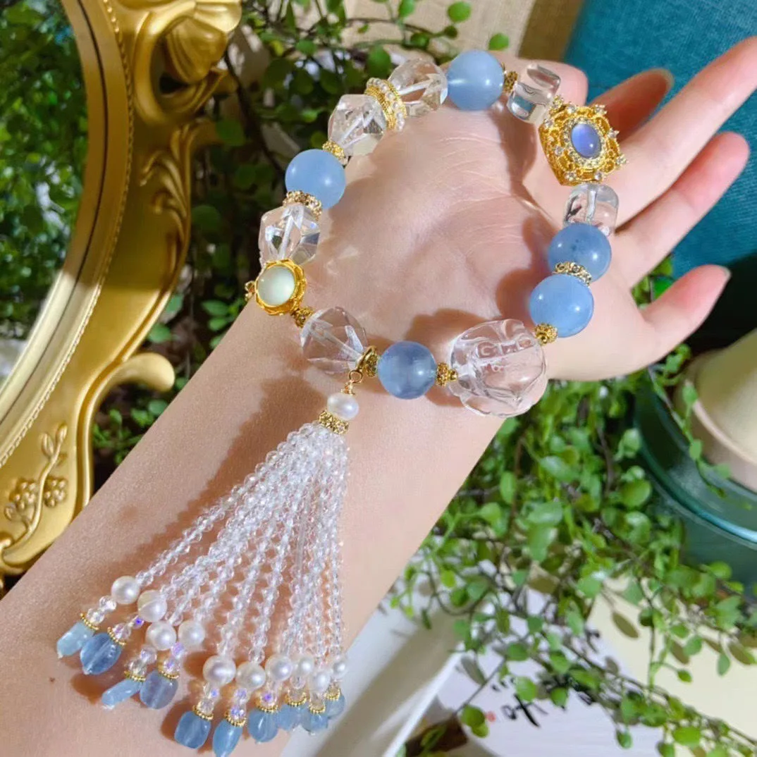 Natural crystal sea blue treasure single loop bracelet white crystal bracelet light luxury niche women's versatile jewelry b
Natural crystal sea blue treasure single loop bracelet white crystal bracelet light luxury niche women's versatile jewelry b