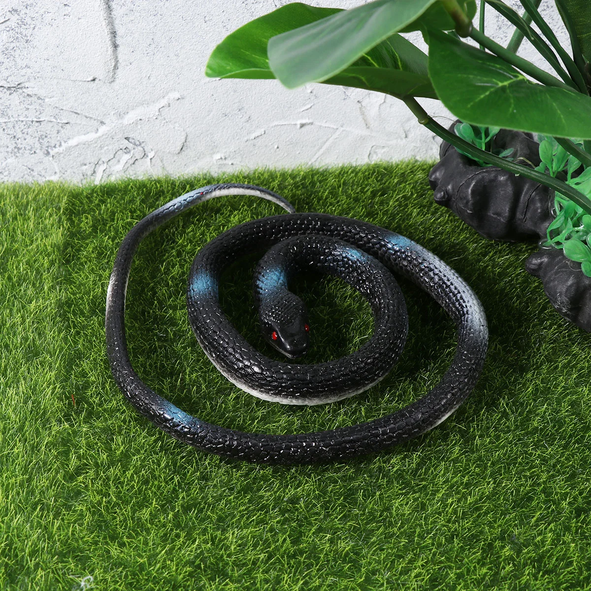 Snake Toy Garden Rubber Prank Props Scary Figure Trick Joke Fake Halloween Partytoys Lifelike Snakes Simulation
Snake Toy Garden Rubber Prank Props Scary Figure Trick Joke Fake Halloween Partytoys Lifelike Snakes Simulation