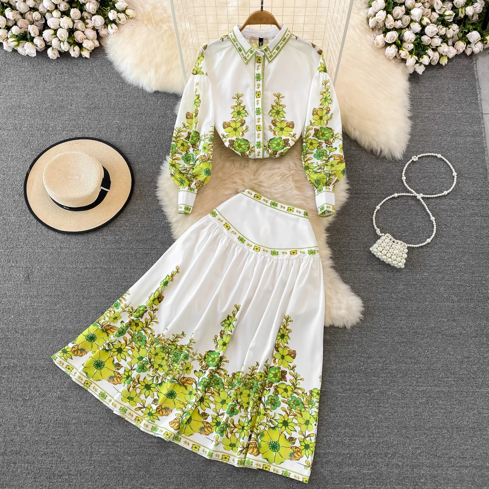 2023 Spring green floral print two-piece women's long puff sleeve shirt loose shirt top + A-line skirt suit
2023 Spring green floral print two-piece women's long puff sleeve shirt loose shirt top + A-line skirt suit