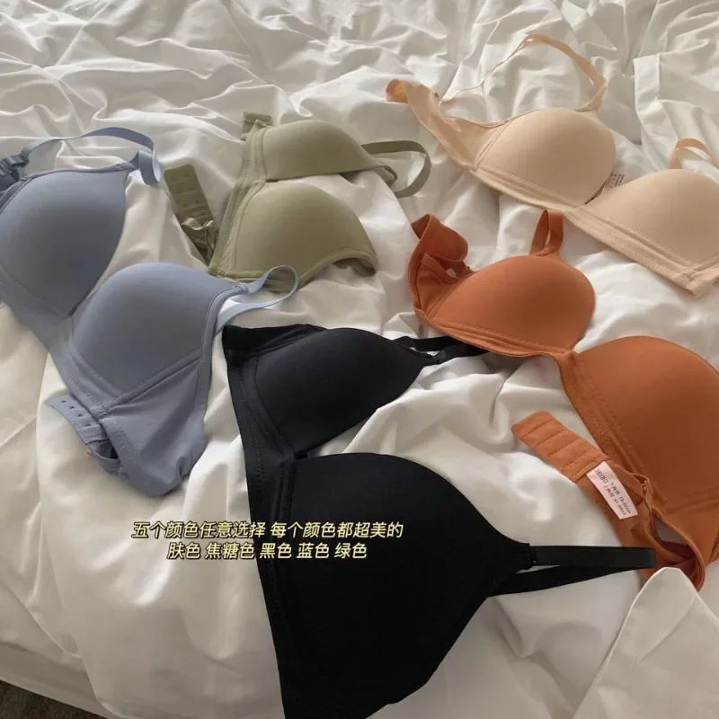 Fashion hot triangle cup clothing store the same comfortable no underwire no trace adjustable strap size thin bra
Fashion hot triangle cup clothing store the same comfortable no underwire no trace adjustable strap size thin bra