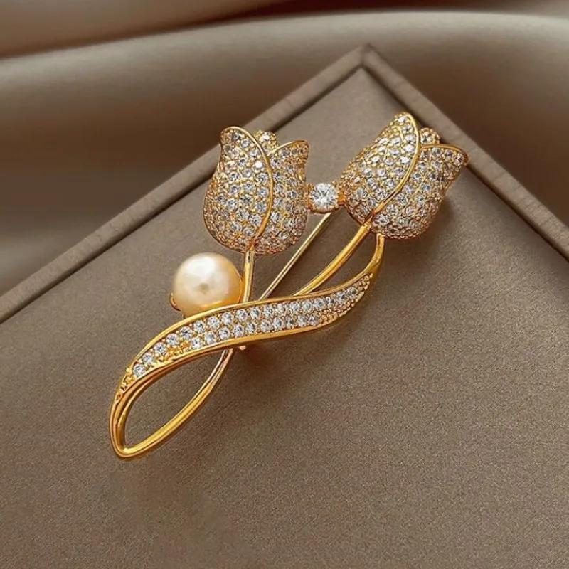 Europe and America 2023 Fashion New Brooch Jewelry Wholesale Women and Jewelry Banquets Wedding Couple Gift Commemoration
Europe and America 2023 Fashion New Brooch Jewelry Wholesale Women and Jewelry Banquets Wedding Couple Gift Commemoration