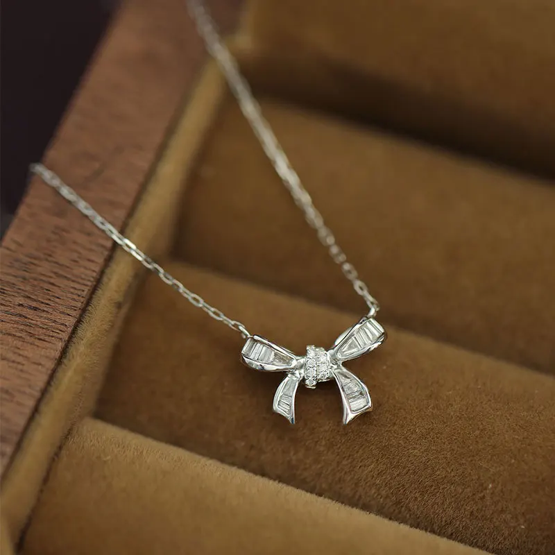 100% 925 Sterling Silver Zircon Bowknot Necklace for Women Girl Cute Fashion Geometric Design Jewelry Birthday Gift Dropshipping
100% 925 Sterling Silver Zircon Bowknot Necklace for Women Girl Cute Fashion Geometric Design Jewelry Birthday Gift Dropshipping