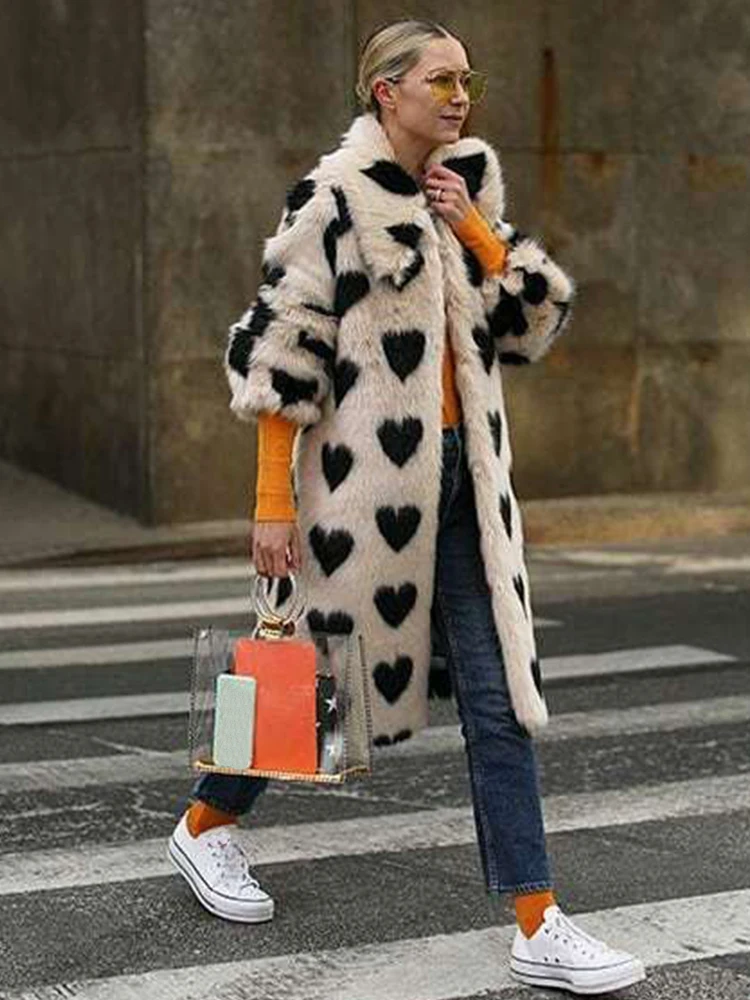 Autumn Winter Women Warm Faux Fur Coat Love Pattern Female Long Coat Lapel Plush Coat Furry Overcoat Elegant Lady Outerwears
Autumn Winter Women Warm Faux Fur Coat Love Pattern Female Long Coat Lapel Plush Coat Furry Overcoat Elegant Lady Outerwears