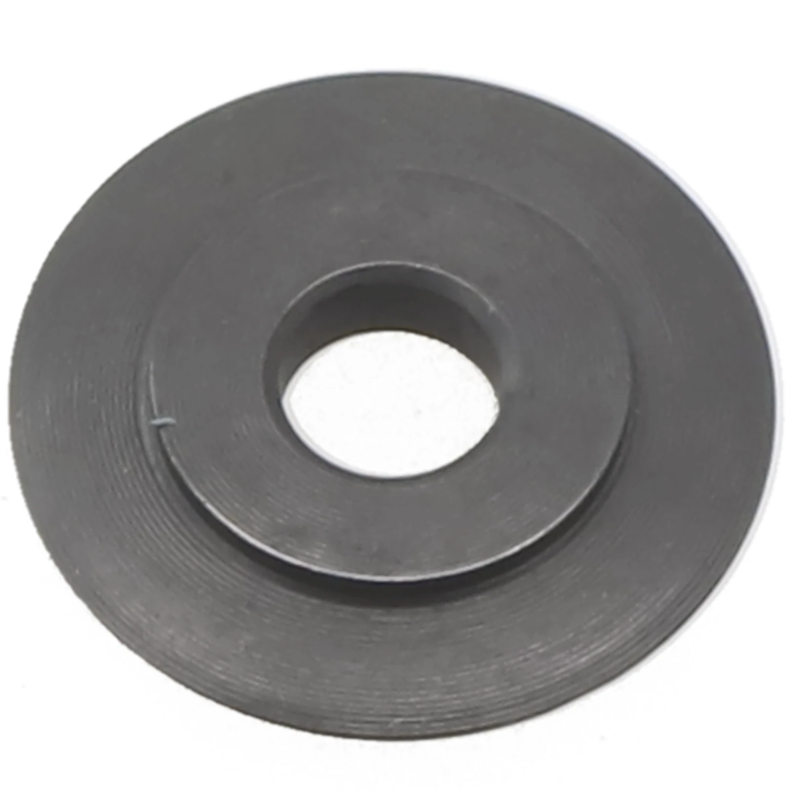 For 22mm Tube Cutter UK Hole Copper and Stainless Steel Pipe Cutter For 22mm Dia with Inner Hole Diameter of 5mm
For 22mm Tube Cutter UK Hole Copper and Stainless Steel Pipe Cutter For 22mm Dia with Inner Hole Diameter of 5mm
