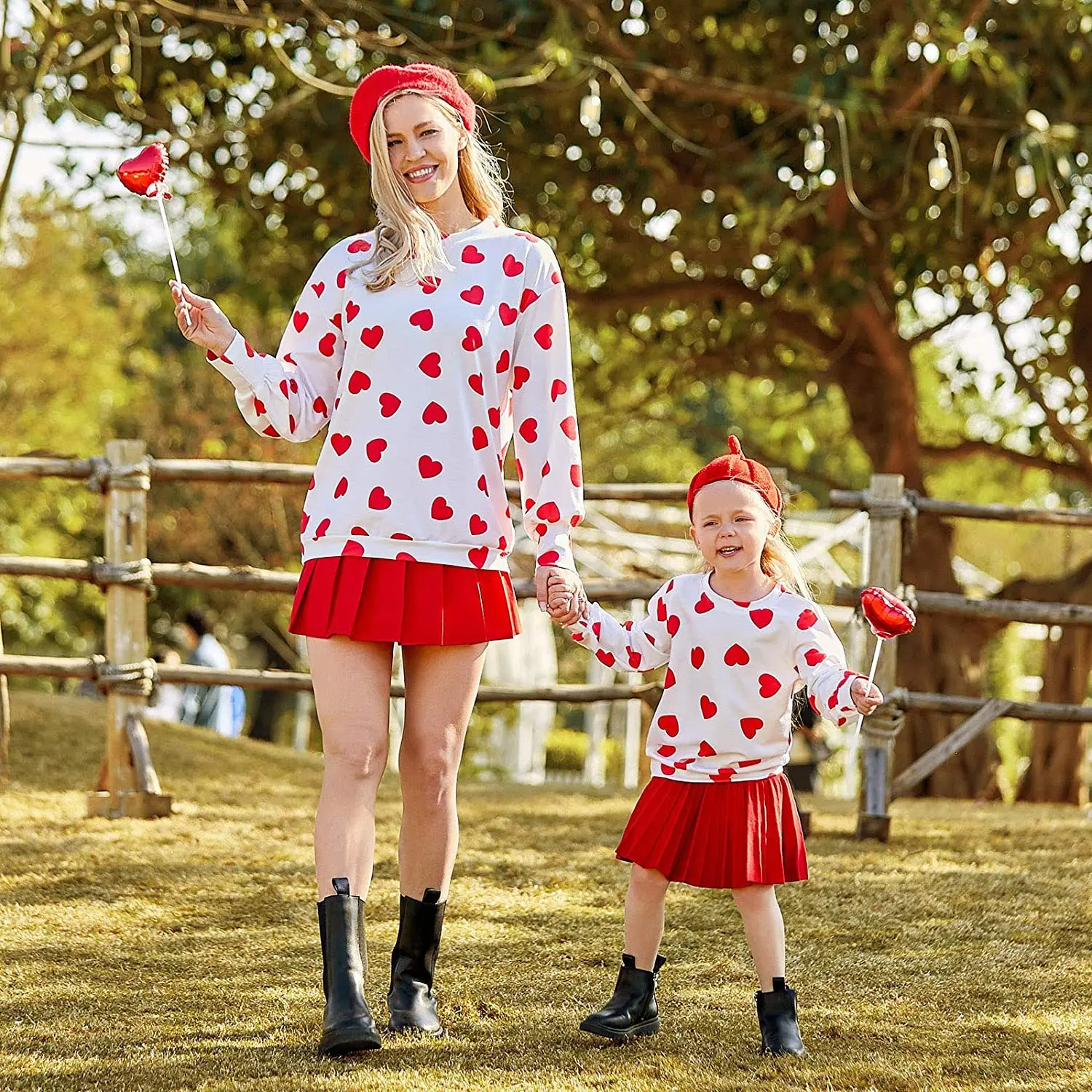 Family Matching Outfits Print Love Mother Daughter Clothes Family Matching Hoodies Long Sleeve Sweatshirt for Mother Kids
Family Matching Outfits Print Love Mother Daughter Clothes Family Matching Hoodies Long Sleeve Sweatshirt for Mother Kids